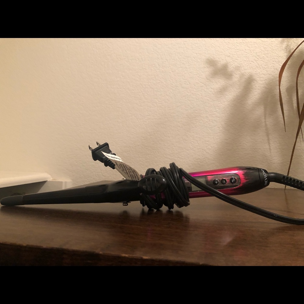 Revlon curling wand